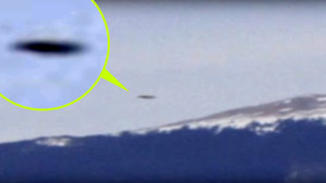 Őrületes sebességgel száguldó UFO-t videóztak Colorado felett