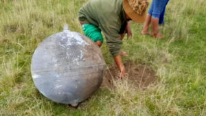 Rejtélyes fémgömb zuhant le az égből Peruban