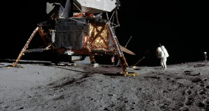 Idegenek a Holdon! A felvétel, amit a NASA legszívesebben eltűntetne!