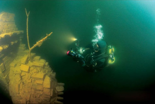 asp_620_International-archeologists-said-the-submerged-Lion-City-was-an-underwater-time-capsule.jpg