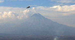 Ufók gerjesztik a legaktívabb mexikói vulkán kitöréseit!