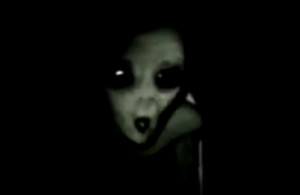 Hátborzongató videó terjed a neten az elfogott földönkívüliről!