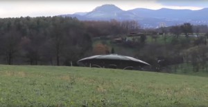 Valódi UFO-landolásba sétált bele egy megdöbbent kiránduló