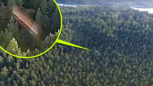 Száguldó ufót videózott egy drónkamera az orosz tajga felett