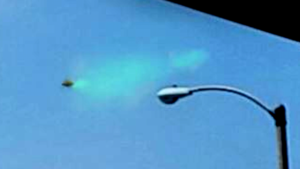 Rádioaktív UFO-pánik: Egyre agresszívebbek a földönkívüliek!