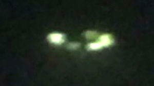 Zölden izzó UFO-konvojt körözött egy arizonai vonat felett